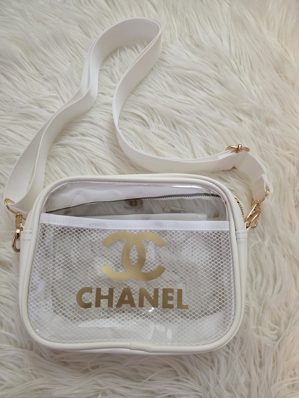 Chanel White Clear Crossbody Bag with Gold Logo - Picture 9 of 9